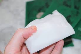 La Mer Treatment Lotion Hydrating Mask Review Mask On The Go