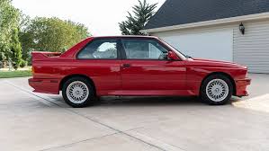 The e30 harked back to the 1960s and before, to the days of alfa giulias, triumph vitesses and bmw resisted any temptation to change a winning formula; Bmw M3 E30 Von 1988 Ist Dieser Ur M3 Wirklich 250 000 Dollar Wert Auto Motor Und Sport