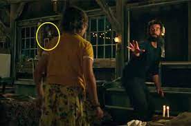 A quiet place is a 2018 american horror film directed by john krasinski and written by bryan woods, scott beck and krasinski from a story conceived by woods and beck. 19 Behind The Scenes Facts About A Quiet Place That Will Make You Realize It S An Even Better Film Than You Thought