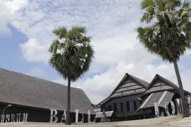 Alam melayu telah menyaksikan kehadiran pelbagai pengaruh luar yang menyerap masuk ke dalam perkembangan institusinya termasuk kehadiran. Kerajaan Islam Di Sulawesi Halaman All Kompas Com