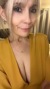 charity crawford (@MarkSkelet58089)