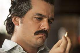 Please check it out on your desktop or tablet. Wagner Moura In Der Netflix Serie Narcos Warum Es Nicht Leicht Ist Pablo Escobar Zu Sein Kultur Stuttgarter Zeitung