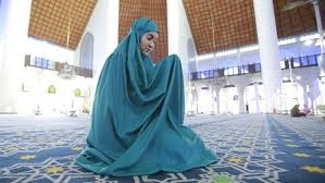 Adakah tahiyat awal dlm sholat tasbih. Keutamaan Salat Tasbih Niat Serta Doa Doanya Ramadan Liputan6 Com