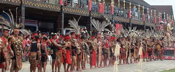 Kampung dayak kalimantan salah satu kampung tertua kalimantan barat dayak. 13 Upacara Adat Kalimantan Barat Beserta Gambar Dan Penjelasannya