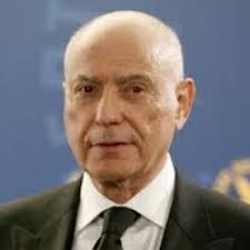 He was born alan wolf arkin on march 26, 1934, in brooklyn, new york. Alan Arkin Realalanarkin Twitter