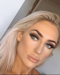 Gabby Lyons's Instagram, Twitter & Facebook