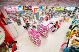 Transport gratuit la comenzi peste de azi ne gasiti si acolo, pe langa magazinele noriel din complexul comercial carrefour si coresi mall. Retailerul De JucÄƒrii Noriel Redeschide O Parte Din Magazine Cu Profit Ro