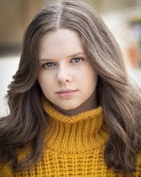 Lily Jones's Instagram, Twitter & Facebook