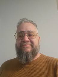 Can anyone recommend a barber/ salon for male fades/ curly hair?