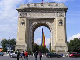 Arcul de triumf este un monument situat în partea de nord a bucureștiului, în sectorul 1, la intersecția șoselei kiseleff cu bulevardele constantin prezan, alexandru averescu și alexandru constantinescu. Arcul De Triumf Bucuresti Greierasul Flickr