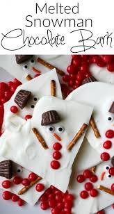 Melted Snowman Chocolate Bark A Super Easy Holiday Dessert A Great Option For Christmas C Easy Holiday Desserts Christmas Cookie Swap Party Christmas Snacks