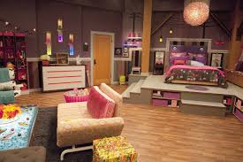 These 27 Crazy Kids Rooms Will Make You Want To Redecorate Immediately Icarly Bedroom Cool Rooms Minimalist Kids Room