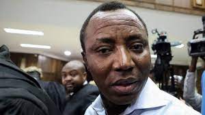 Emerging reports indicate that a journalist, omoyele sowore, has been shot by the police in abuja. Omoyele Sowore Nigeria Journalist Detained Hours After Release Bbc News