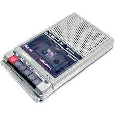In terms of portability, a player should be compact in size (easy to hold in one hand), lightweight, and should work on batteries (or have this option besides the ac power supply). Hamiltonbuhl Ha 802 2 Station Cassette Tape Player Recorder