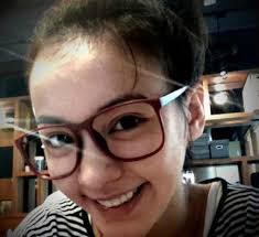 Ivy Chen Yi Han (陈意涵) added a new...