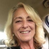 20+ perfiles de «Debra Lacey»