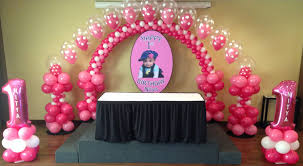 1st Birthday Balloon Decoration Ideas Pin By Hannah Jackson On 1st Birthday General Diy Balloon Decorations Balloon Decorations 1st Birthday Balloons