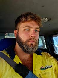 Hello my name is Charles Lebanese Belgian guy coming in 2 days to Stockholm  and staying for one week🤗 like to meet cool people to hangout and discover  this beautiful city