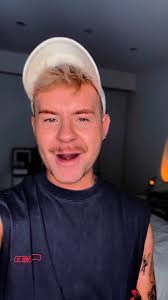 SPECIAL ANNOUNCEMENT:📣 Mark Stefanoff headlining the Southern Carols this  Sunday!