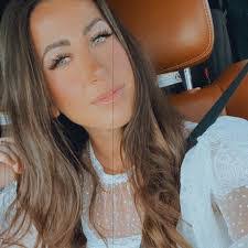 Rosie Russo's Instagram, Twitter & Facebook