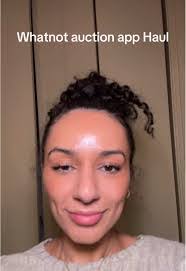 Loe Smith's Instagram, Twitter & Facebook