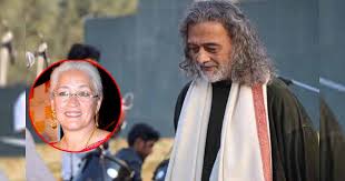 Lucky ali is the second of the eight children of the popular bollywood comedian, mehmood. Vnqnavdvi Semm