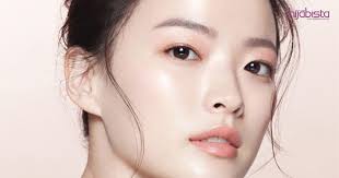 Trend Glass Skin Menghadirkan Wajah Yang Halus Mulus Dan Bercahaya Produk Kecantikan Wajah Pembersih Wajah