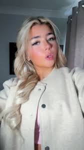 makemefamous #foryoupage #blonde #greeneyes #dbe