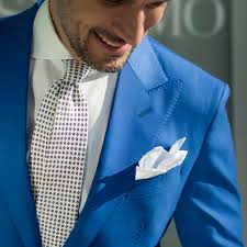 L'estate è alle porte e i matrimoni sono di casa. Collezioni 2019 Comes Sposo Comes Uomo 1974