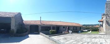 Da igreja até à quinta da lage, em santo tirso foram relaxados de charrete uma parte do percurso, este que é um dos breves momentos a sós dos noivos. Quinta Da Lage Barcelos Updated 2021 Prices