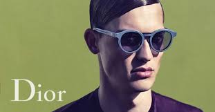 Ou gardez les choses rétro avec une paire d'inspiration vintage. Lunettes De Soleil Dior Homme Originales Meilleur Prix Aveclunettesoleil Fr