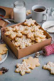 Comfybelly.com change your holiday dessert spread out right into a fantasyland by offering standard french buche de noel, or yule log cake. Almond Sugar Cookies With Simple Icing A Beautiful Plate