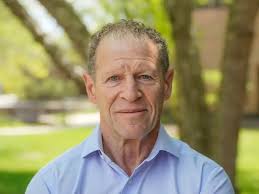 Steve Weiss's Instagram, Twitter & Facebook