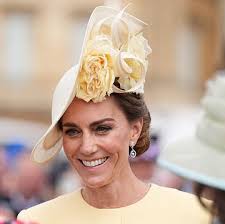 Julia Fox Embraces Summer in Head-to-Toe Leather Set