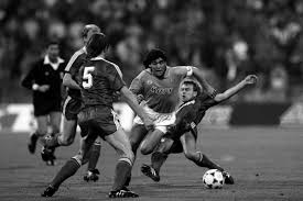 Partecipanti 64 nazioni 30 risultati vincitore napoli (1º titolo) secondo stoccarda: Mullerdowski On Twitter Flick Tackeling Maradona In 1989 What A Capture