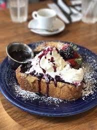 Eight Am San Francisco Ca 30 Sf Brunch Spots Worth The Wait French Toast With Berries Brunch Spots Brunch Food