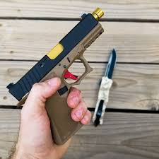 Pin On Polymer 80 Pf940c Custom Glock 19 Build 2