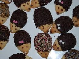 Les Herissons Au Chocolat Biscuits En Forme De Herissons Les Cakes Design De Remi Julie Biscuit En Forme Cake Design Biscuits