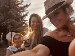 Lovin some of my favorite family. My aunt Teryan, Teryan Runyon, Beau White  and beauty of a wife Natosha White. Love them and their Littles. ♥️ Jesse  Messerle was a sweet little