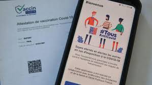 Doté d'un code qr, il sera mis à disposition en version papier ou électronique. Covid 19 Vaccine Avant Le 3 Mai Vous Pouvez Telecharger Votre Certificat De Vaccination