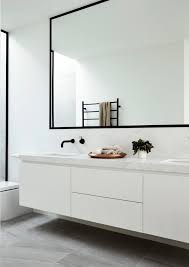 Is To Me White Bathroom Mk2 House By Canny Design Badezimmer Schwarze Badezimmer Armaturen Armaturen Bad
