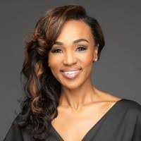 Regina Redwood's Instagram, Twitter & Facebook