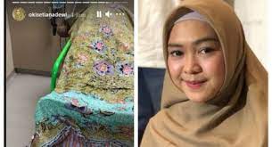 Sementara itu, kabar duka pertama kali dibagikan oleh sang kakak, oki setiana dewi. Etjujqsn69yrrm