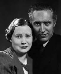 SFV på Bokmässan i Vasa 20–21 april Intervju: Lisbet Ruth Reportage:  Kreagalan Rapport: Mariehamns litteraturdagar