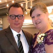 Lisa Catlin's Instagram, Twitter & Facebook