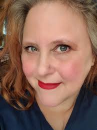 BIG NEWS for May, y'all!! The DELUXE AIR FRYER IS BACK -- for HOSTS ONLY!  If you've had your eye