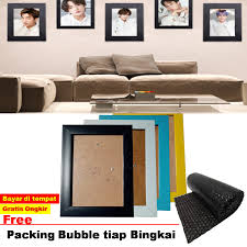 Menjalankan usahanya lewat online dan offline trading, de frame telah merambah pasar nasional indonesia. Free Packing Bubble Bingkai Foto Frame Foto Minimalis Pigura Foto Hiasan Dinding Pajangan Foto Ada Kacanya Size Foto 5r 13x18cm Lazada Indonesia