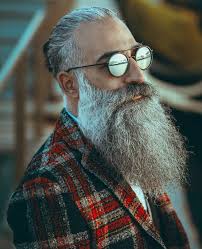 On the other hand, a clean comb will make your facial hair smooth and neat, and force it to grow in the desired direction. How To Brush Beard Under Chin Arxiusarquitectura