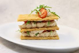Creme De Thon Blanc En Mille Feuilles Par Grands Chefs Petits Prix Recette Thon Blanc Recette Alimentation