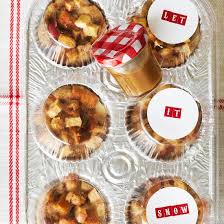 51 Diy Food Gifts Way Sweeter Than Store Bought Homemade Food Gifts Bread Pudding Food Gifts